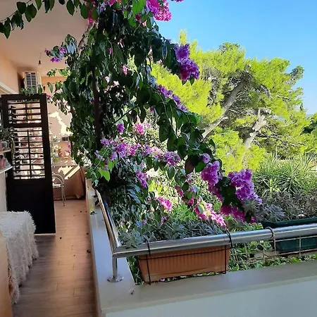 Apartamento Gina Near The Sea *