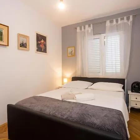 Apartamento Gina Near The Sea Omiš